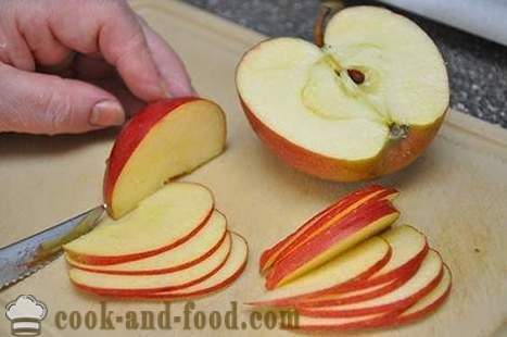 Pečene rozete jabuke u tijestu