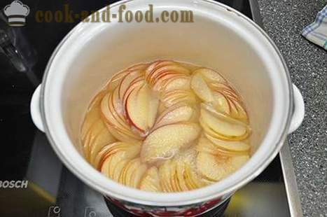Pečene rozete jabuke u tijestu