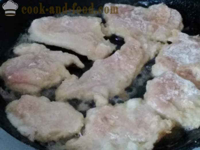 Ukusna pileća kotleti u tavi - i ukusna Cook kotleti pileća prsa u tijesto, s korak po korak recept fotografijama