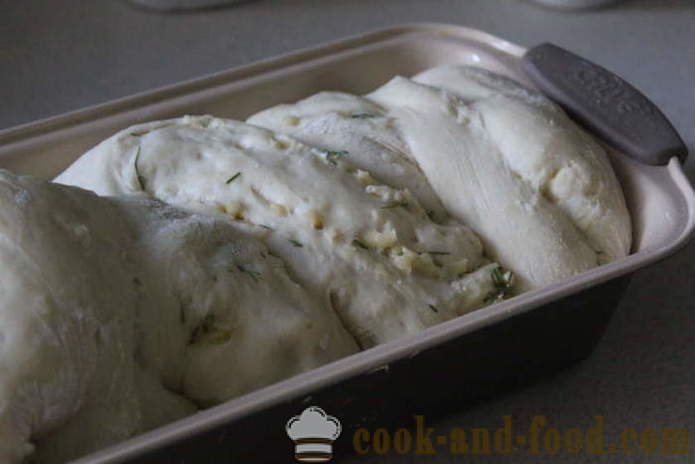 Domaći kruh sir sa začinskim biljem - korak po korak kruh recept sira u pećnici, s fotografijama