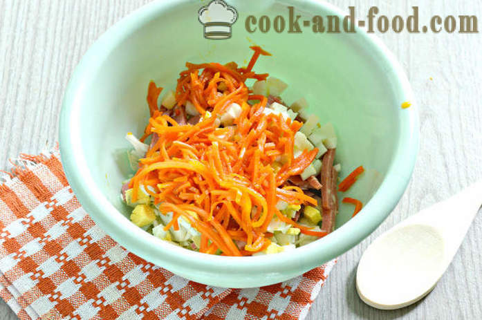 Salata s croutons, Korejski mrkva, kobasica - kako se pripremiti salatu s croutons i majoneze, korak po korak recept fotografijama