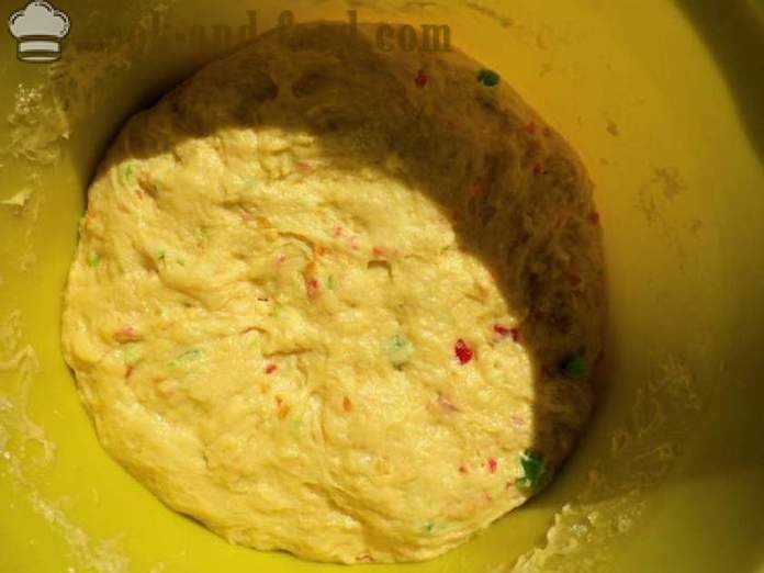 Šafran kolač sa glazura proteina - kako kuhati tortu s glazurom, korak po korak recept fotografijama