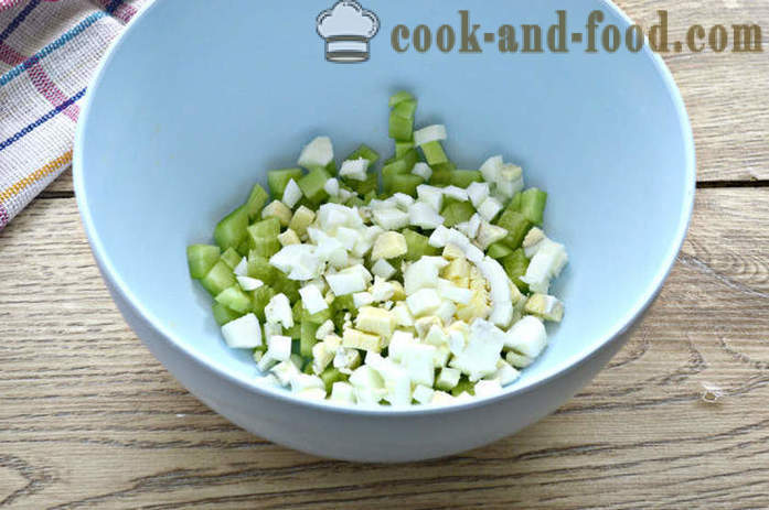 Salata od konzervi graha i krekeri - kako napraviti grah salata s croutons, korak po korak recept fotografijama