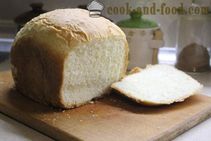 Mliječno bijeli kruh u krušnoj stroj - kako ispeći kruh u mlijeku, korak po korak recept fotografijama