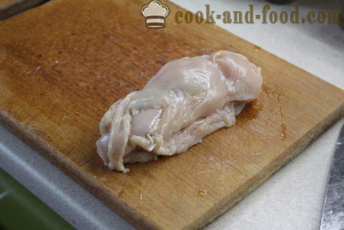 Pečena piletina role u pećnici - kao pečena piletina role u pećnici u foliji, sa korak po korak recept fotografijama