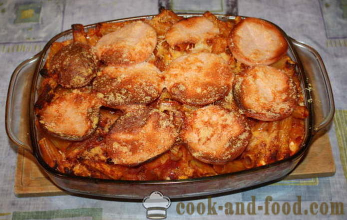 Talijanski ziti jelo - kao tijesto pecite u pećnici sa sirom, rajčicom i šunkom, korak po korak recept fotografijama