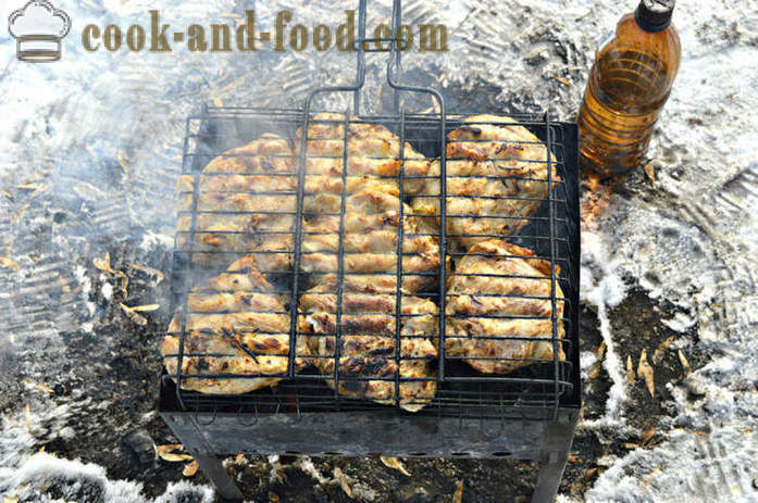 Ukusna roštilj piletina bedrima na roštilju na drveni ugljen - kako kuhati roštilj piletina na roštilju na roštilju, korak po korak recept fotografijama
