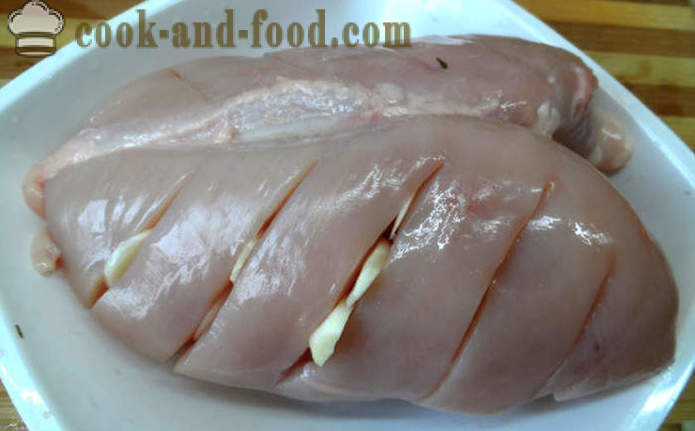 Larded dojke piletine u pivu - kako kuhati pileća prsa u pećnici, s korak po korak recept fotografijama