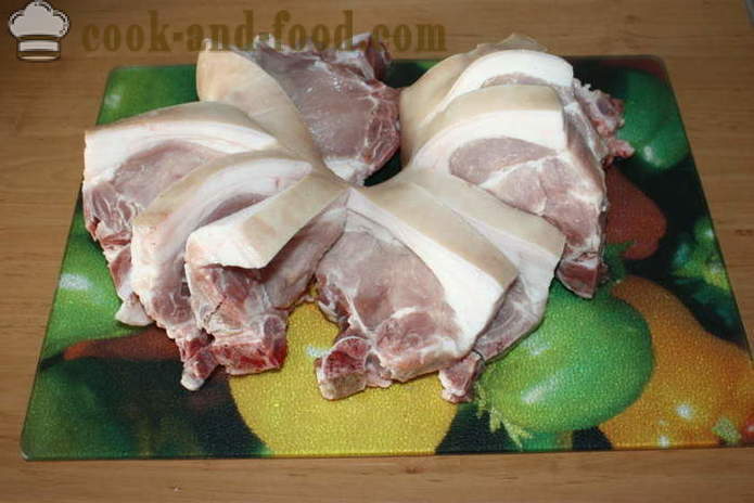 Pečene svinjske rebra s krumpirom u pećnici - kao pečeni krumpir s pancetom, korak po korak recept fotografijama