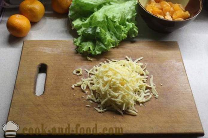 Novogodišnja salata s pilećim prsima i mandarine - kako pripremiti salatu s piletinom i mandarina, korak po korak recept fotografijama