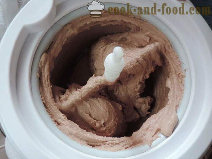 Domaći sladoled sa škrobom mlijeka i vrhnja - Kako napraviti domaći sladoled bez jaja, korak po korak recept fotografijama
