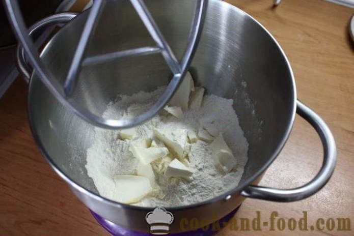 Najukusnijih peciva u mlijeku bez kvasca - kako ispeći muffine u pećnici s mesom, korak po korak recept fotografijama