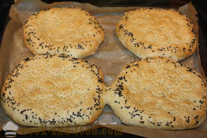 Kvasac kolač u pećnici patyr - kako kuhati Uzbekistanski kruh kod kuće, korak po korak recept fotografijama