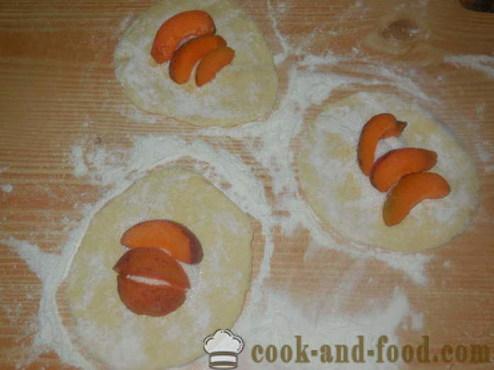 Kolači od tijesta sir s marelicama u tavi - kako napraviti kolače s marelicama, korak po korak recept fotografijama
