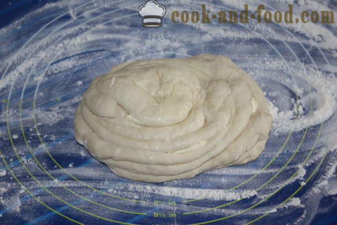 Torta kvasac lisnato tijesto punjeno piletinom i krumpirom - kako ispeći pitu s piletinom i krumpirom u pećnici, s korak po korak recept fotografijama