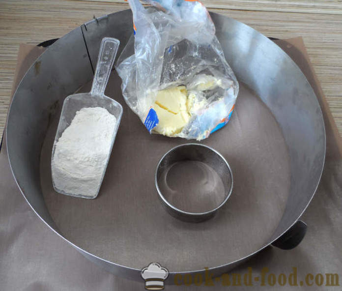 Kvasac kolač Saće - kako ispeći jedan kolač od dizanog tijesta, korak po korak recept fotografijama