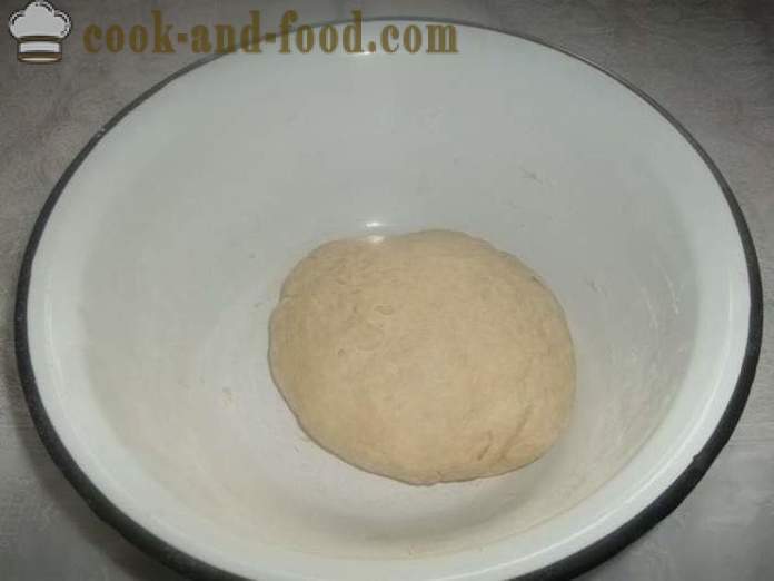 Kvasac kolači s kupusom - Kako kuhati pite sa kupusom u pećnici, s korak po korak recept fotografijama