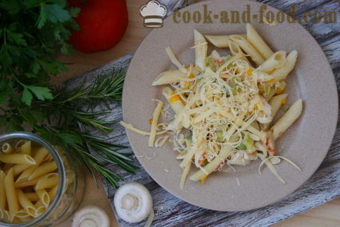 Talijanski domaća tjestenina s piletinom, povrćem i sirom - kako kuhati talijansku tjesteninu kod kuće, korak po korak recept fotografijama