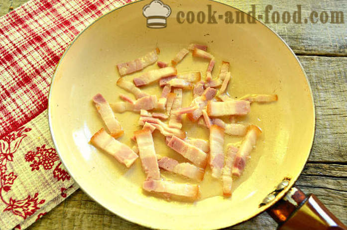 Zapečeni krumpir sa slaninom - kao gulaš krumpir u tavi, korak po korak recept fotografijama