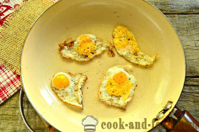 Pohani kruh sa jajima i zelje na tavi - kako napraviti tost s jajima za doručak, korak po korak recept fotografijama