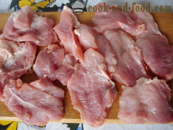 Juicy svinjski kotleti u tijesto - Kako napraviti mekanu i sočan svinjski kotlet u tavi, korak po korak recept fotografijama