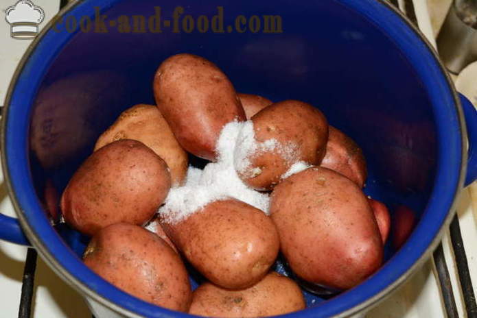 Kuhani krumpir u njihove kože za salatu - Kako kuhati krumpir u njihove kože u tavi, s korak po korak recept fotografijama