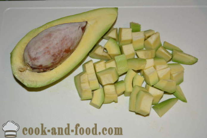 Ukusna salata s avokadom i pileća prsa - kako pripremiti salatu s avokadom i piletine, s korak po korak recept fotografijama
