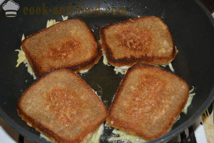Vrući sendviči s naribanim sirovim krumpirom - Kako napraviti tople sendviče u tavi, korak po korak recept fotografijama