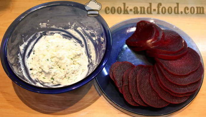 Slojevita salata od repe s kozjim sirom i češnjakom - kako napraviti salatu od cikle slojeva, korak po korak recept fotografijama