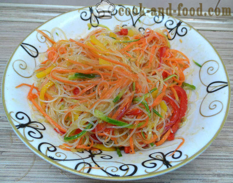 Ukusna salata s Funchoza i povrća - kako pripremiti salatu Funchoza kod kuće, korak po korak recept fotografijama