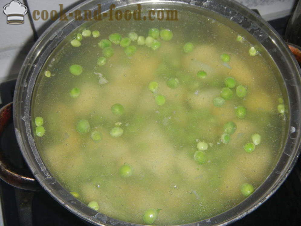 Pileća juha sa zelenim graškom - kako kuhati juhu grašak smrznuti ili svježi, s korak po korak recept fotografijama