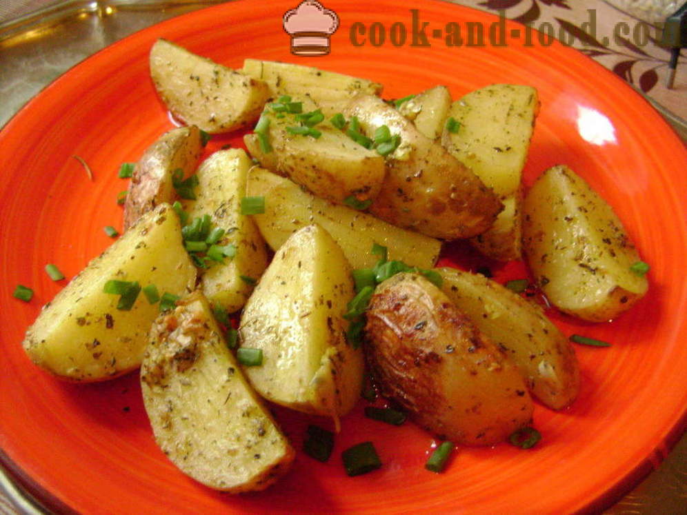 Krumpir pečen s korom - poput pečene kriške krumpira u pećnici, s korak po korak recept fotografijama