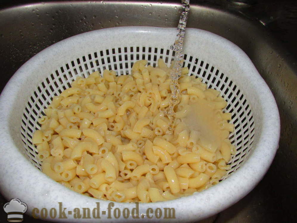 Tjestenina nautically s kobasicom u tavi - kako kuhati ukusna tjestenina s kobasicom, korak po korak recept fotografijama