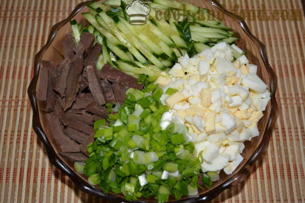 Salata od govedine srca sa krastavcima i jajima - kako se pripremiti salatu od srca, korak po korak recept fotografijama