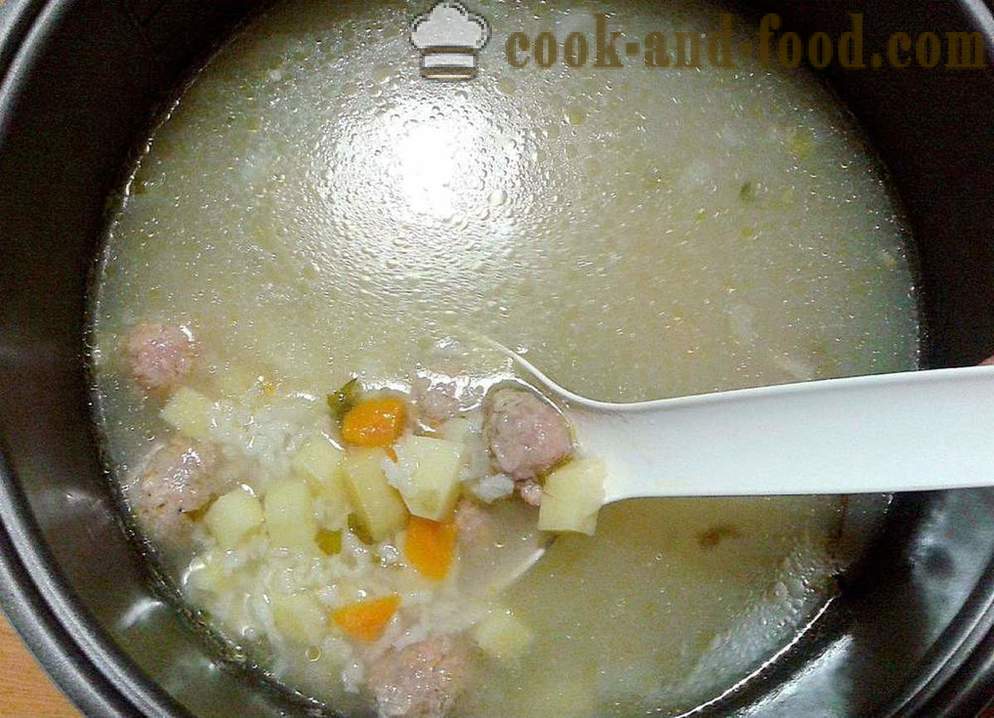 Jednostavna juha s meatballs i riže - kako kuhati juhu s meatballs u multivarka, korak po korak recept fotografijama