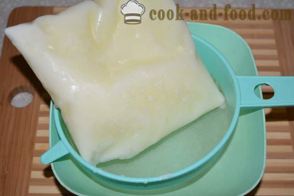 Sir od smrznutog jogurta - kako napraviti sir od trgovine jogurt kod kuće, korak po korak recept fotografijama