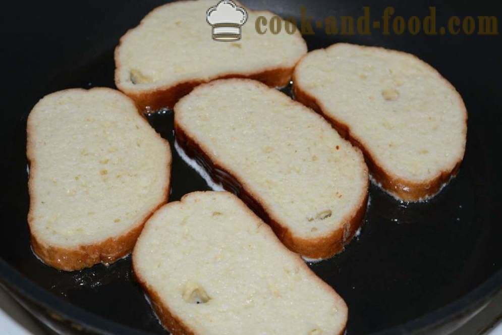 Slatki hljeb od tosta s jajima i mlijekom u tavi - kako napraviti hljeb tosta u tavi, korak po korak recept fotografijama