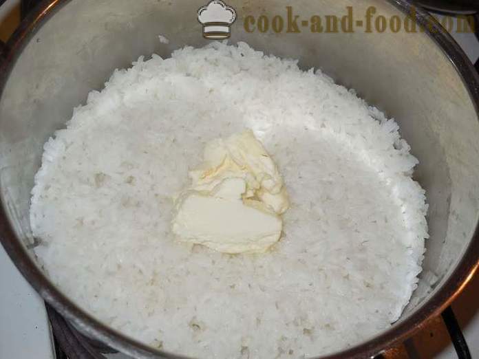 Kako kuhati svjež riže ukrasi u tavi treba - kako skuhati rižu na vodi - korak po korak recept fotografijama