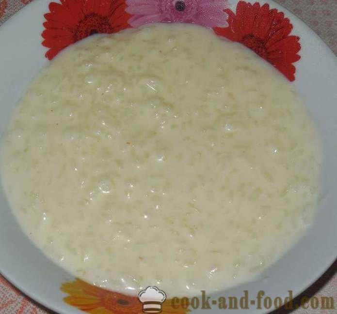 Ukusna riža kaša s mlijekom i vodom u tavi: tekućina i klasični (debeo) - korak po korak način s fotografijama kako kuhati riže kaša s mlijekom