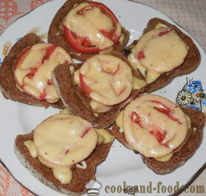 Ukusna topla sendviča s gljivama gljivama - Recept za vruće sendviče u pećnici - s fotografijama