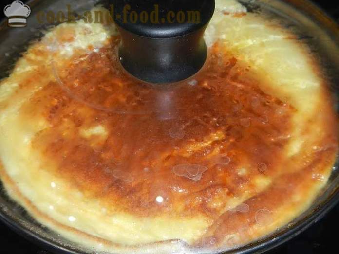Ukusna omlet zraka s kiselim vrhnjem u tavi - kako kuhati kajganu sa sirom, recept korak po korak sa fotografijama.
